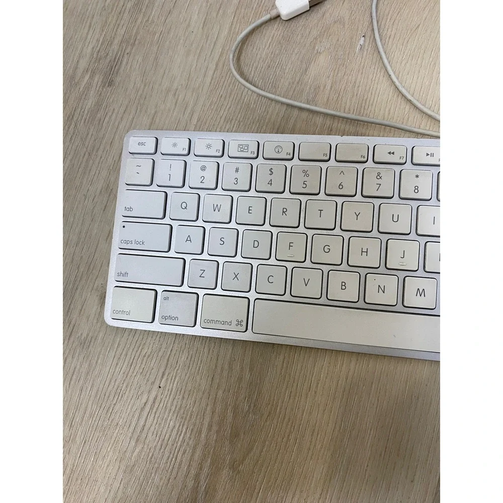 Apple Wired Keyboard with Numeric Keypad Aluminum A1243 MB110LL/A Parts Repair